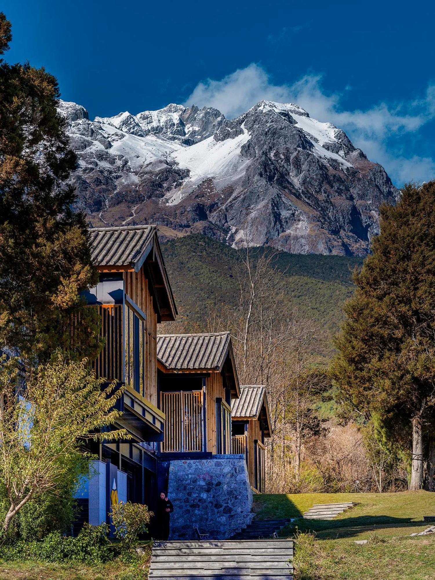 The Rock Hotel Lijiang  Exteriör bild